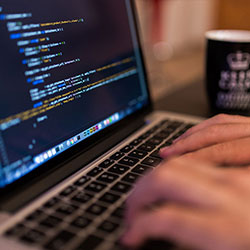 杏吧app下载深度揭秘：性吧有我春暖花开风波背后，业内人士在学校教学楼的角色高度紧张令人意外